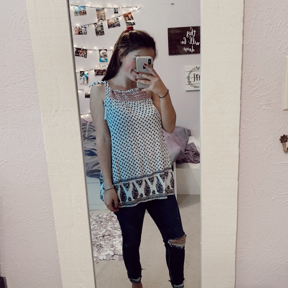 Summer tank with tie straps